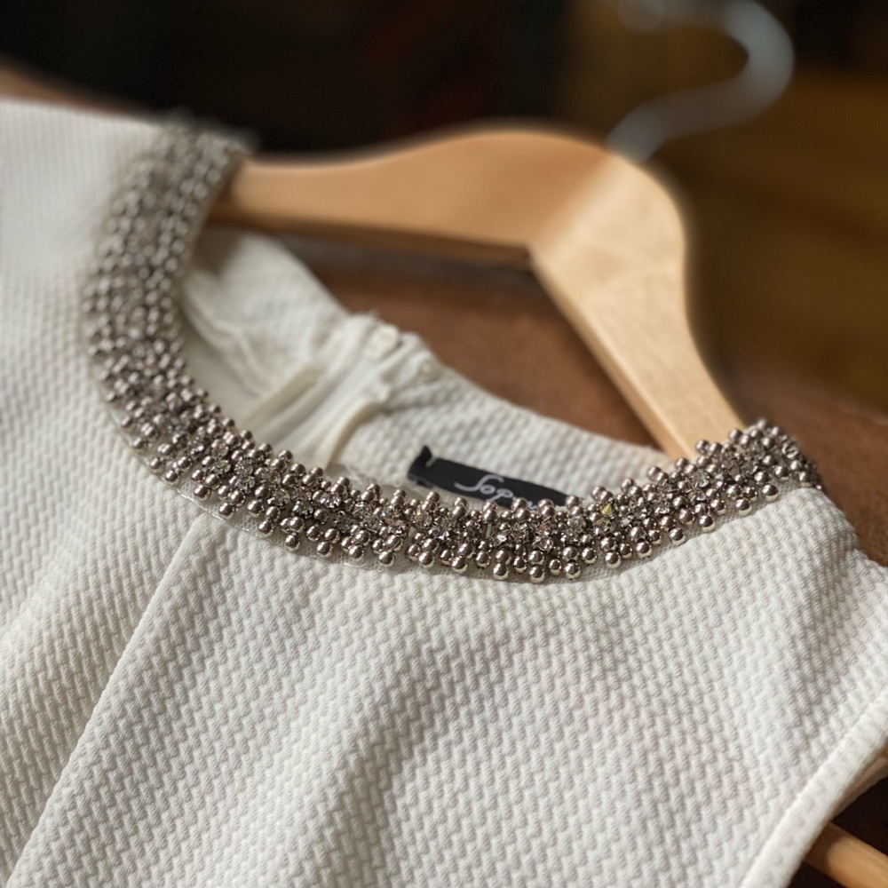 Soprano + Beaded Neck + White Dress + L